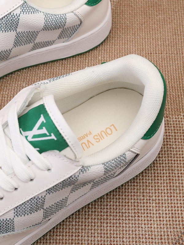 ルイヴィトン靴着用イメージ